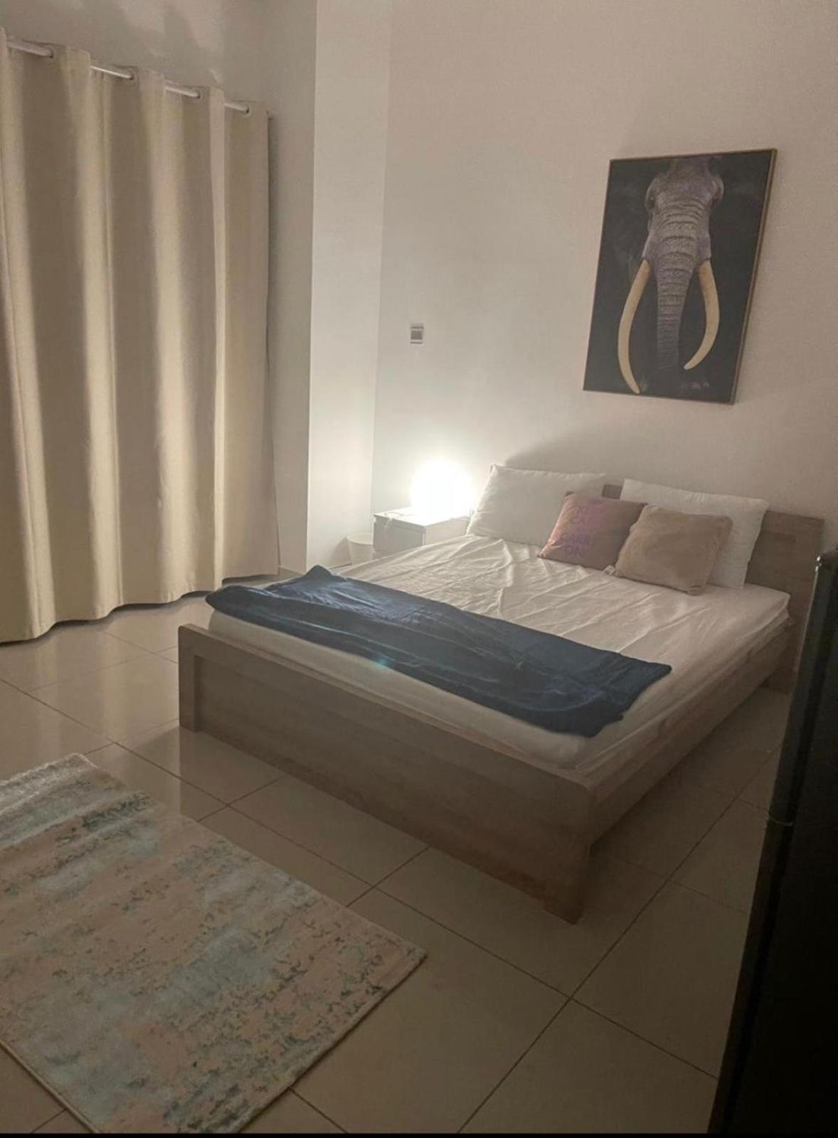 Aparthotel Tiger Tower Dubai Esterno foto